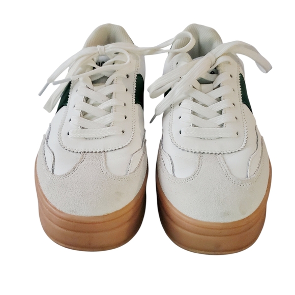 Lucky Step Sneakers - Picture 5 of 8